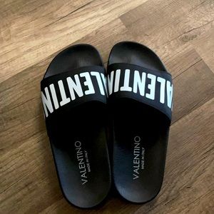 Mario Valentino GAIA Slides. Women’s size 8 Black